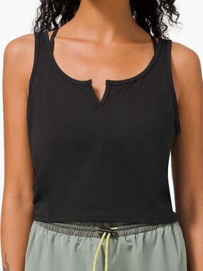 Lululemon Cropped Henley Tank Top
Black size 4